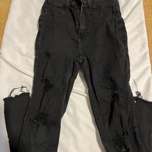 hollister black ripped skinny jeans